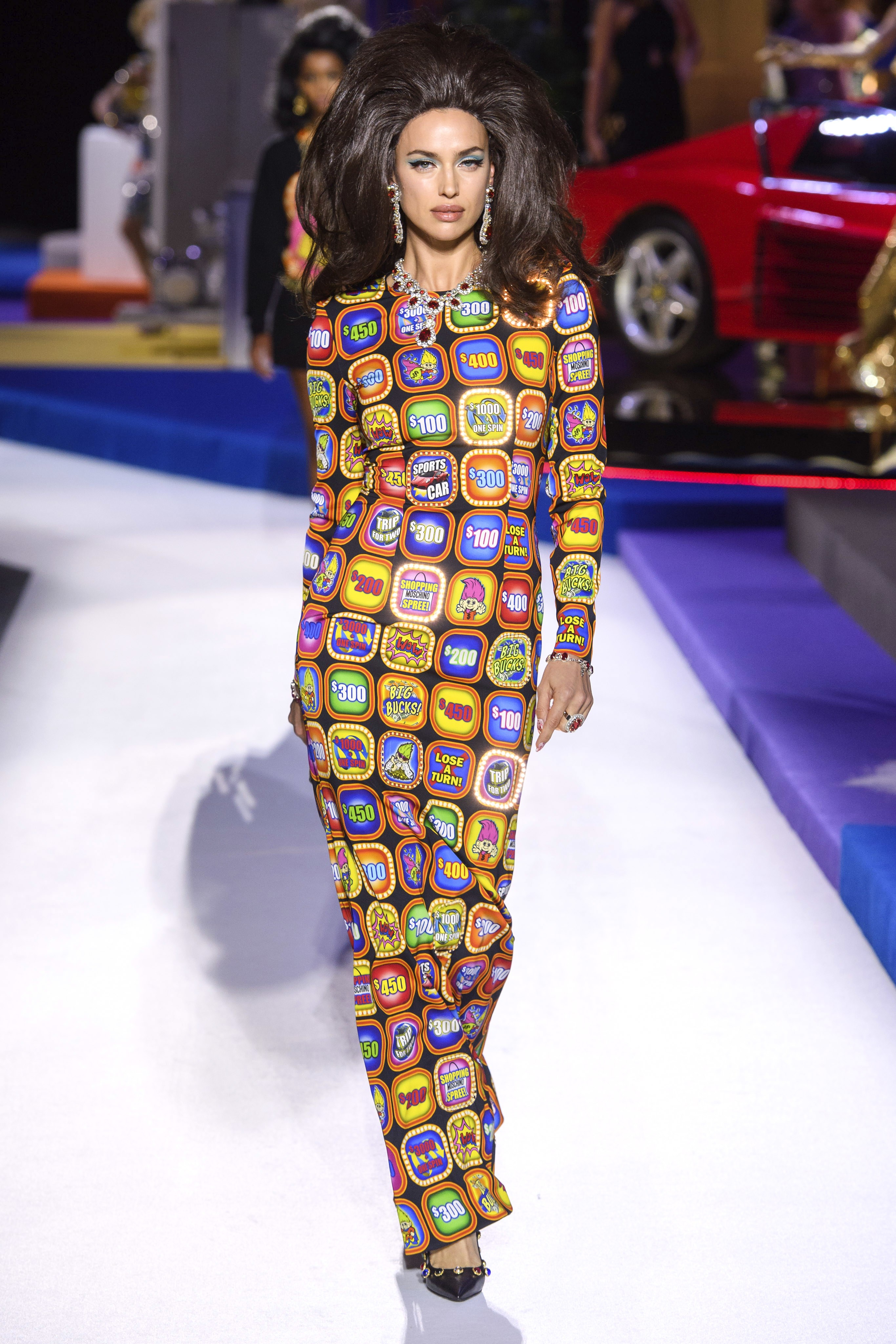 Moschino s Winter 2019 Show Was Inspired By The Price is Right